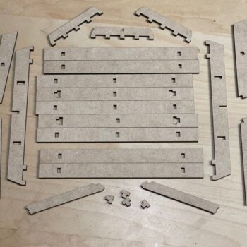 Intra απο ξύλο plywood 3mm-4mm πάχος - Τραπέζι πικνίκ κουκλόσπιτου Δίασταση 30x30 cm Intraeaxys-joedj681 - Image 3