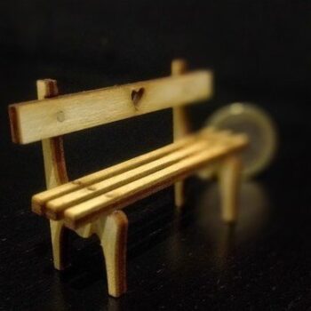 Intra απο ξύλο plywood 3mm-4mm πάχος - Πάγκος κούκλας Δίασταση 30x30 cm Intraeaxys-joerred7 - Image 1