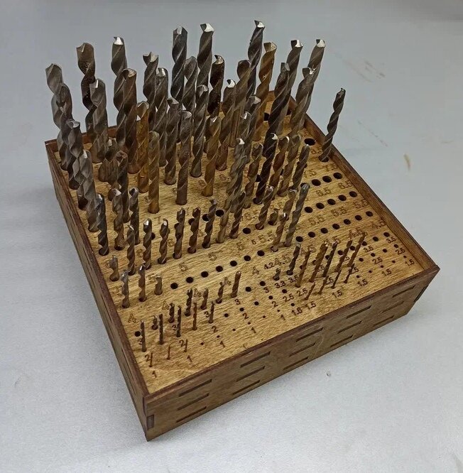 Intra απο ξύλο plywood 3mm-4mm πάχος - Αποθήκευση εργαστηρίου Δίασταση 30x30 cm Intraeaxys-p7ym5dz7