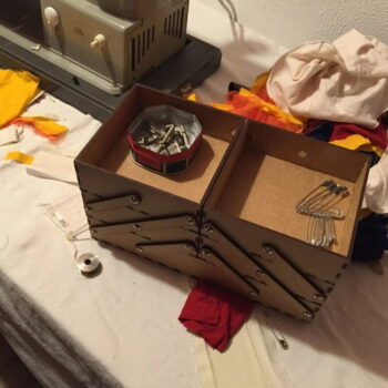 Intra απο ξύλο plywood 3mm-4mm πάχος - Κουτί επέκτασης ραπτικής Δίασταση 30x30 cm Intraeaxys-e1gkdjvo - Image 4