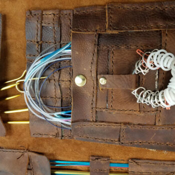 Intra απο ξύλο plywood 3mm-4mm πάχος - Δερμάτινη θήκη για βελόνα πλεξίματος Δίασταση 30x30 cm Intraeaxys-91jd3j41 - Image 3