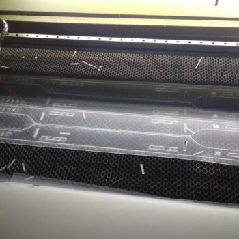 Intra απο ξύλο plywood 3mm-4mm πάχος - Φύλλο PET προστατευτικής ασπίδας προσώπου για τον κορωνοϊό 0,5 mm Δίασταση 30x30 cm Intraeaxys-075yld8o - Image 5