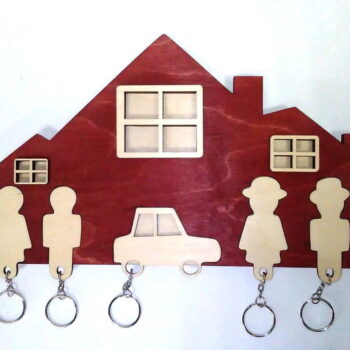 Intra απο ξύλο plywood 3mm-4mm πάχος - Οικογενειακή κλειδοθήκη τοίχου με μπρελόκ Δίασταση 5x5 cm Intraeaxys-6o3ywm37 - Image 1