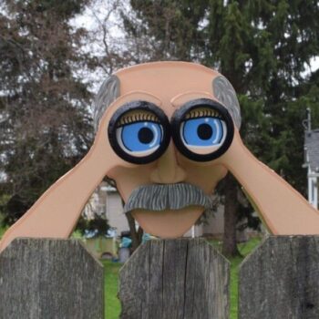 Intra απο ξύλο plywood 3mm-4mm πάχος - Peekin’ Pete Fence Peeker Fence Decoration Garden Yard Art Δίασταση 10x10 cm Intraeaxys-voq2vk6o - Image 1