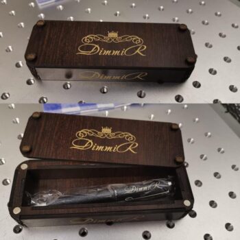 Intra απο ξύλο plywood 3mm-4mm πάχος - Ξύλινη θήκη στυλό Κιβώτιο προβολής με καπάκι Δίασταση 30x30 cm Intraeaxys-6o3y9nq7 - Image 1