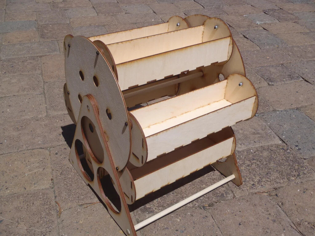 Intra απο ξύλο plywood 3mm-4mm πάχος - Καρουσέλ δίσκου Δίασταση 30x30 cm Intraeaxys-91jd9551