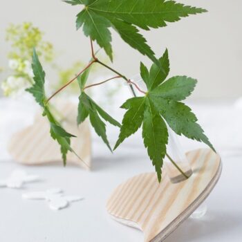 Intra απο ξύλο plywood 3mm-4mm πάχος - Ξύλινο δοκιμαστικό βάζο σε σχήμα καρδιάς Δίασταση 30x30 cm Intraeaxys-voq2x2qo - Image 3