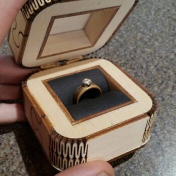 Intra απο ξύλο plywood 3mm-4mm πάχος - Κουτί για Βέρες Δίασταση 30x30 cm Intraeaxys-lopqv3z7 - Image 1