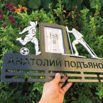 Intra απο ξύλο plywood 3mm-4mm πάχος - Κρεμάστρα μεταλλίων ποδοσφαίρου με κορνίζα Δίασταση 30x30 cm Intraeaxys-voq2ejjo - Image 1