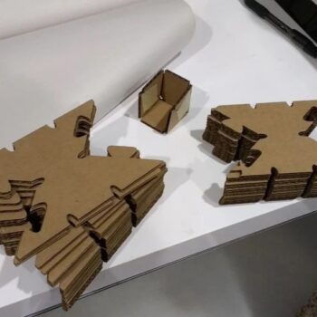 Intra απο ξύλο plywood 3mm-4mm πάχος - Γωνίες από χαρτόνι Δίασταση 30x30 cm Intraeaxys-67wz92w7 - Image 1