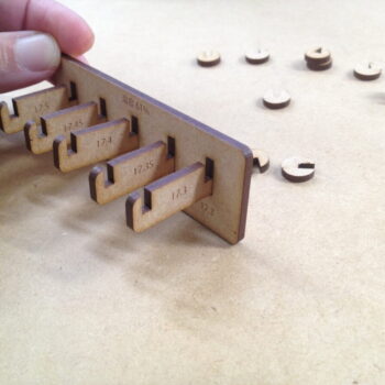 Intra απο ξύλο plywood 3mm-4mm πάχος - Σκαμπό Kumode Δίασταση 30x30 cm Intraeaxys-078y20no - Image 9