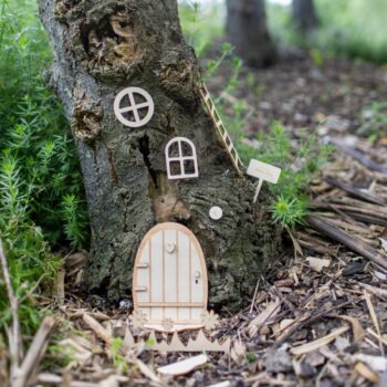 Intra απο ξύλο plywood 3mm-4mm πάχος - Σετ πορτών και παραθύρων Garden Gnome Δίασταση 30x30 cm Intraeaxys-qomeew57 - Image 1