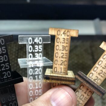 Intra απο ξύλο plywood 3mm-4mm πάχος - Mini Kerf Gauge Δίασταση 30x30 cm Intraeaxys-yonemdgo - Image 1