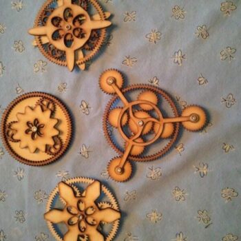 Intra απο ξύλο plywood 3mm-4mm πάχος - Ξύλινο κιβώτιο ταχυτήτων Δίασταση 30x30 cm Intraeaxys-voq2qlqo - Image 1