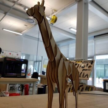 Intra απο ξύλο plywood 3mm-4mm πάχος - Πρότυπο τρισδιάστατου μοντέλου καμηλοπάρδαλης Δίασταση 30x30 cm Intraeaxys-6o3y9p37 - Image 1