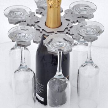 Intra απο ξύλο plywood 3mm-4mm πάχος - Χαραγμένο Snowflake Wine Butler Δίασταση 30x30 cm Intraeaxys-eoxljqxo - Image 1