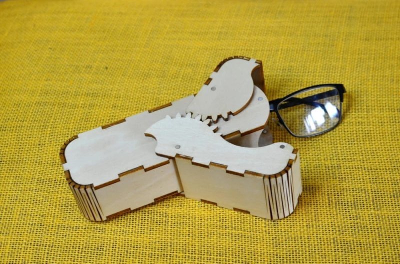 Intra απο ξύλο plywood 3mm-4mm πάχος - Κουτί γυαλιών με γρανάζια Δίασταση 30x30 cm Intraeaxys-91jkp9lo