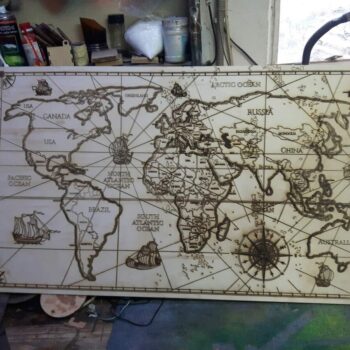 Intra απο ξύλο plywood 3mm-4mm πάχος - Χάρτης του κόσμου με χαραγμένο με λέιζερ Δίασταση 30x30 cm Intraeaxys-91jdqx41 - Image 1