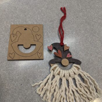 Intra απο ξύλο plywood 3mm-4mm πάχος - Valentine Gnome Δίασταση 30x30 cm Intraeaxys-6o3yg837 - Image 1