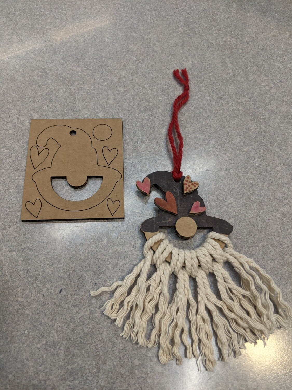 Intra απο ξύλο plywood 3mm-4mm πάχος - Valentine Gnome Δίασταση 30x30 cm Intraeaxys-6o3yg837