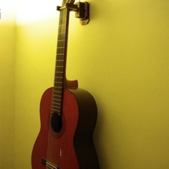 Intra απο ξύλο plywood 3mm-4mm πάχος - Κρεμάστρα τοίχου κιθάρας Δίασταση 30x30 cm Intraeaxys-r7vd5j57 - Image 1