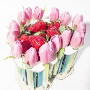 Intra απο ξύλο plywood 3mm-4mm πάχος - Καλάθι δώρου με μπουκέτο σοκολάτας σε σχήμα καρδιάς Δίασταση 30x30 cm Intraeaxys-6o3y3kp7 - Image 1