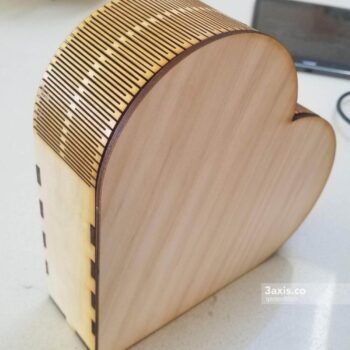 Intra απο ξύλο plywood 3mm-4mm πάχος - Απλό κουτί σε σχήμα καρδιάς Δίασταση 30x30 cm Intraeaxys-qomm80po - Image 1