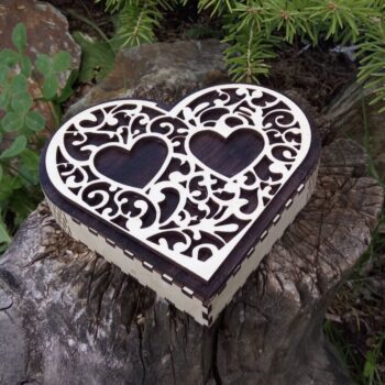 Intra απο ξύλο plywood 3mm-4mm πάχος - Κουτί δώρου δύο καρδιές Δίασταση 30x30 cm Intraeaxys-qommgrko - Image 1