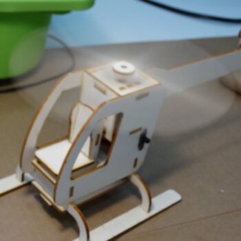 Intra απο ξύλο plywood 3mm-4mm πάχος - Μηχανοκίνητο ελικόπτερο 3 χλστ Δίασταση 30x30 cm Intraeaxys-d1lvk3xo - Image 6