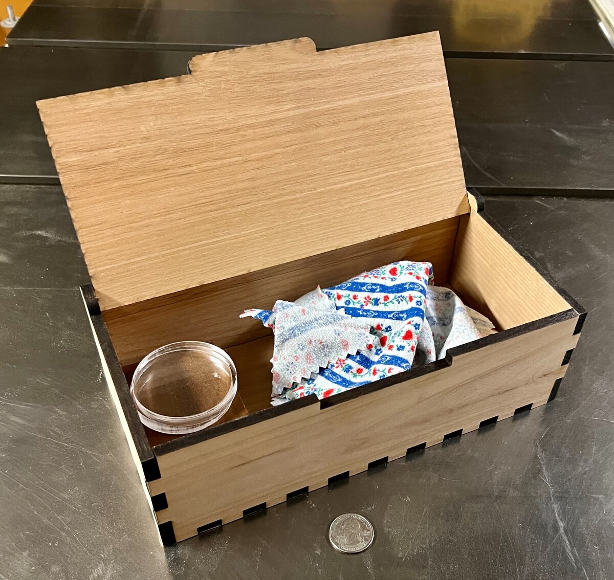 Intra απο ξύλο plywood 3mm-4mm πάχος - Αρθρωτό κιβώτιο καπακιού Δίασταση 30x30 cm Intraeaxys-078yg65o