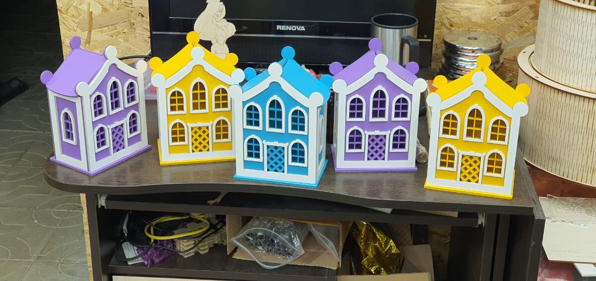 Intra απο ξύλο plywood 3mm-4mm πάχος - Κουτί κουμπιών σπιτιού 3 χλστ Δίασταση 30x30 cm Intraeaxys-078yvg5o