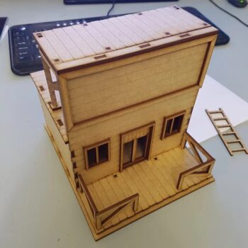 Intra απο ξύλο plywood 3mm-4mm πάχος - Βασικό κτήριο Wild West Δίασταση 30x30 cm Intraeaxys-r7vm03z7 - Image 1