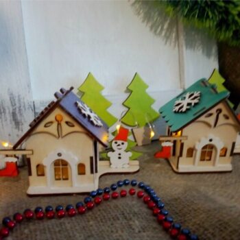 Intra απο ξύλο plywood 3mm-4mm πάχος - Ξύλινο Σπίτι Χριστουγεννιάτικο Χωριό Δίασταση 40x50 cm Intraeaxys-e1gkyvdo - Image 1