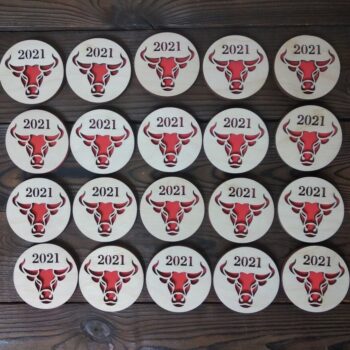 Intra απο ξύλο plywood 3mm-4mm πάχος - Μαγνήτης Bull 2021 Δίασταση 30x30 cm Intraeaxys-voq2w3do - Image 1