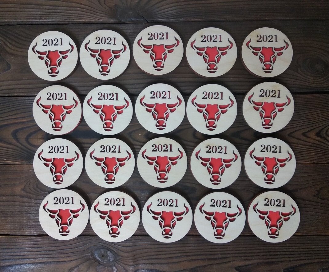 Intra απο ξύλο plywood 3mm-4mm πάχος - Μαγνήτης Bull 2021 Δίασταση 30x30 cm Intraeaxys-voq2w3do