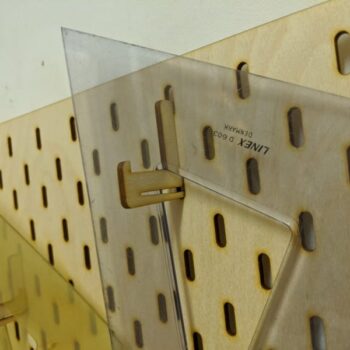 Intra απο ξύλο plywood 3mm-4mm πάχος - IKEA SKADIS Συμβατοί γάντζοι με μανταλάκια και κουμπωτά Δίασταση 30x30 cm Intraeaxys-yonem2po - Image 4