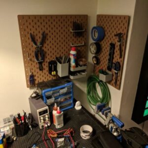 Intra απο ξύλο plywood 3mm-4mm πάχος - IKEA Skadis Pegboard Δίασταση 30x30 cm Intraeaxys-eo058y51