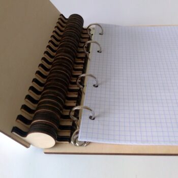 Intra απο ξύλο plywood 3mm-4mm πάχος - Ξύλινο Τετράδιο με Μηχανισμό Δακτυλίου Δαχτυλίδι Α5 Δίασταση 30x30 cm Intraeaxys-r1z2kkp1 - Image 3