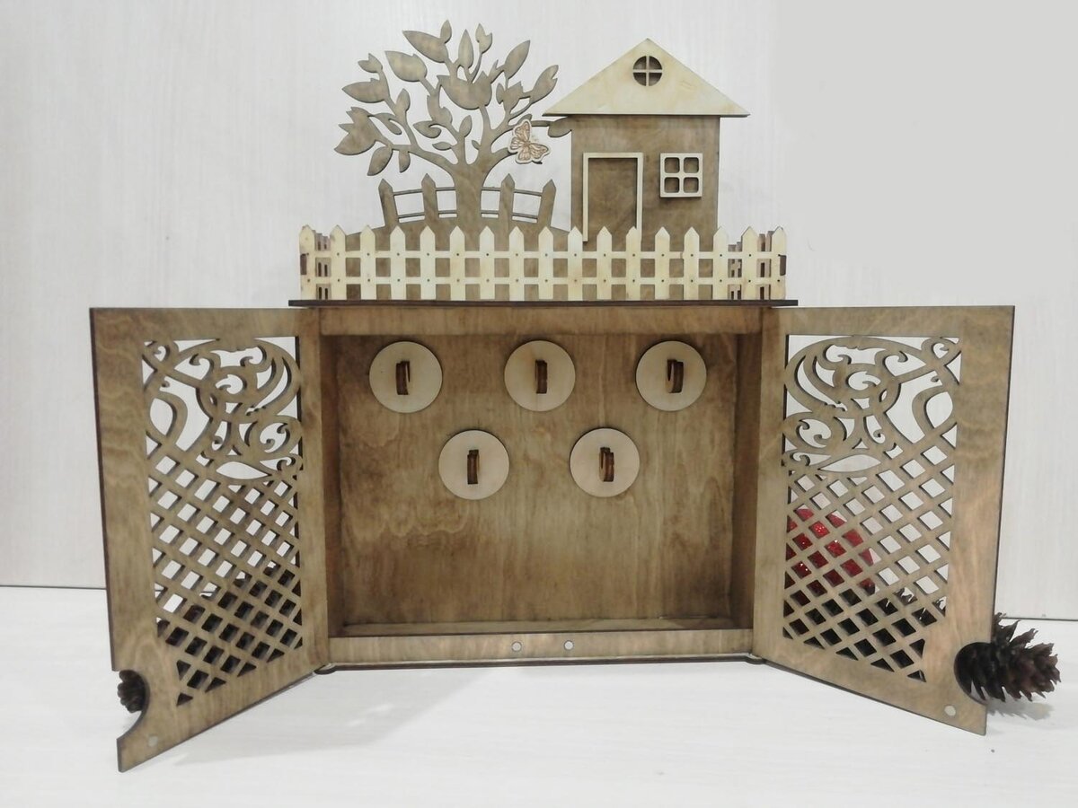 Intra απο ξύλο plywood 3mm-4mm πάχος - Ξύλινο ντουλάπι κλειδιών Δίασταση 30x30 cm Intraeaxys-yon043g7