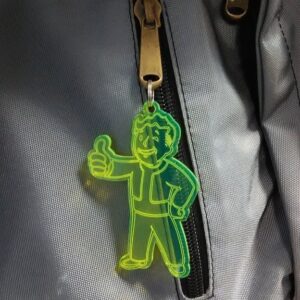 Intra απο ξύλο plywood 3mm-4mm πάχος - Μπρελόκ Fallout Δίασταση 5x5 cm Intraeaxys-r1z0vkno