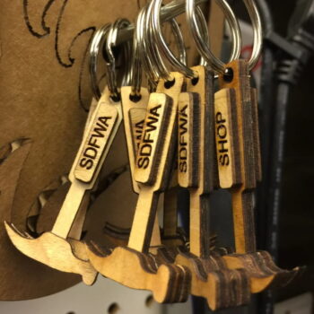 Intra απο ξύλο plywood 3mm-4mm πάχος - Ξύλινο Μπρελόκ Σφυρί Δίασταση 5x5 cm Intraeaxys-voq2gn5o - Image 1