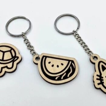 Intra απο ξύλο plywood 3mm-4mm πάχος - Μπρελόκ χαριτωμένο ζώο Δίασταση 5x5 cm Intraeaxys-r7vmxz57 - Image 1