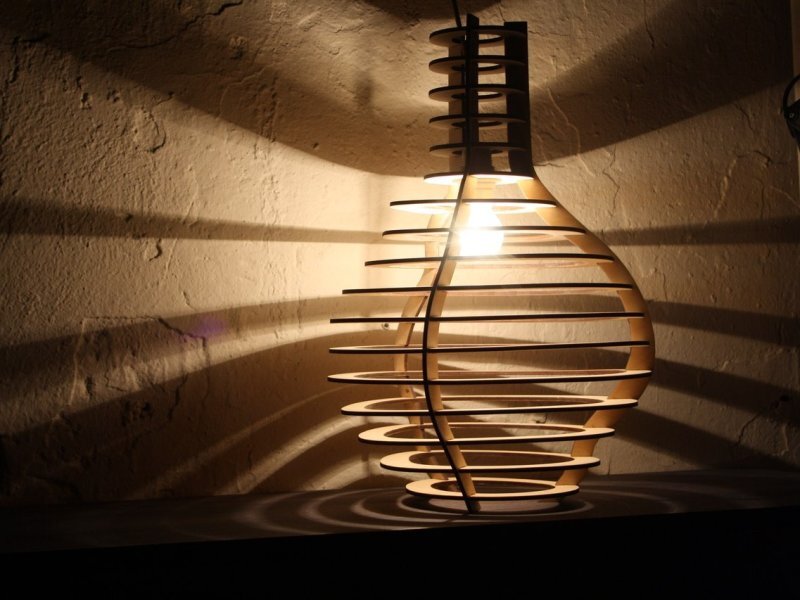 Intra απο ξύλο plywood 3mm-4mm πάχος - Ξύλινο Κρεμαστό Φωτιστικό Δίασταση 30x30 cm Intraeaxys-lopp3p5o