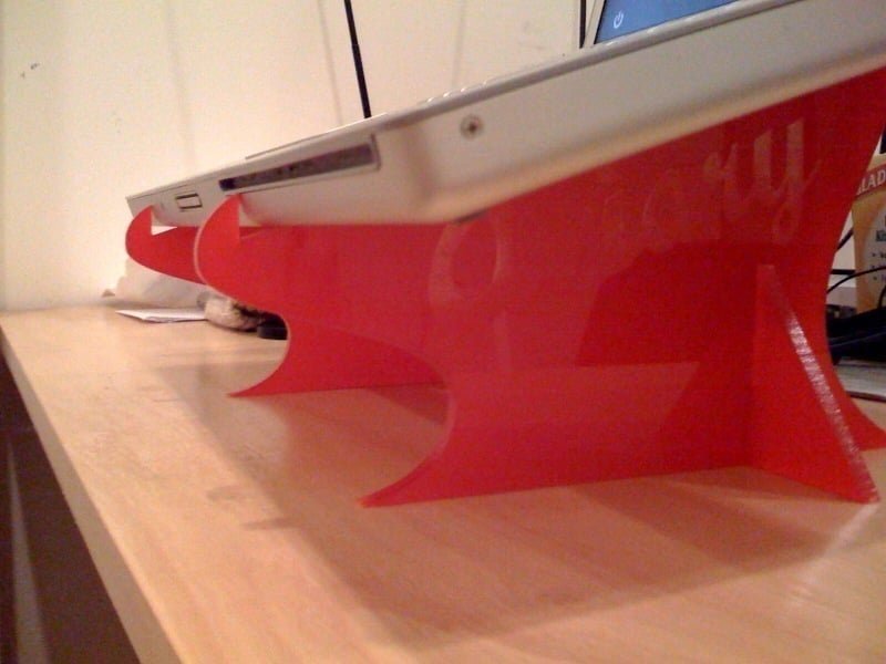 Intra απο ξύλο plywood 3mm-4mm πάχος - Βάση φορητού υπολογιστή Δίασταση 30x30 cm Intraeaxys-0788y5j7