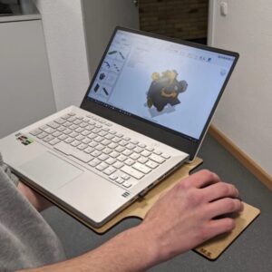 Intra απο ξύλο plywood 3mm-4mm πάχος - Βάση φορητού υπολογιστή Δίασταση 30x30 cm Intraeaxys-eo05qv01