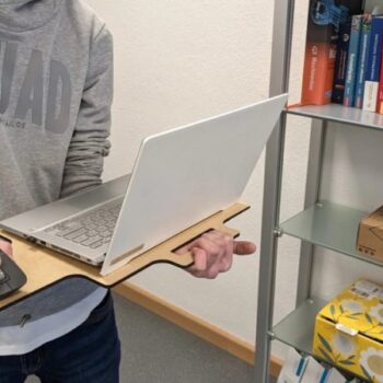 Intra απο ξύλο plywood 3mm-4mm πάχος - Βάση φορητού υπολογιστή Δίασταση 30x30 cm Intraeaxys-eo05qv01 - Image 3