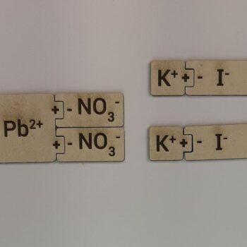 Intra απο ξύλο plywood 3mm-4mm πάχος - Άτομα και Ιόντα για Μαθήματα Χημείας Δίασταση 30x30 cm Intraeaxys-p7yrmm6o - Image 3