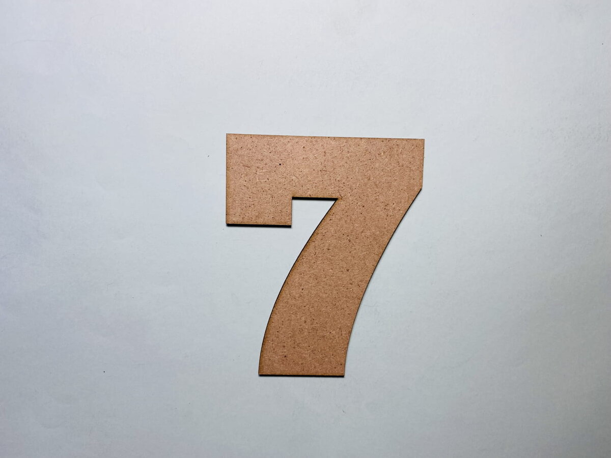 Intra απο ξύλο plywood 3mm-4mm πάχος - Ξύλο Αριθμός 7 Αποκοπή Αριθμός Επτά Σχήμα Δίασταση 30x30 cm Intraeaxys-lopqr6k7