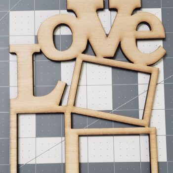 Intra απο ξύλο plywood 3mm-4mm πάχος - Κορνίζα αγάπης για τη διακόσμηση του Αγίου Βαλεντίνου Δίασταση 30x30 cm Intraeaxys-eo4qp9g7 - Image 1
