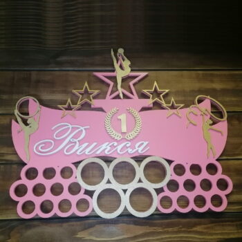 Intra απο ξύλο plywood 3mm-4mm πάχος - Κρεμάστρα επίδειξης μετάλλιου γυμναστικής Δίασταση 30x30 cm Intraeaxys-6o3ym6p7 - Image 1